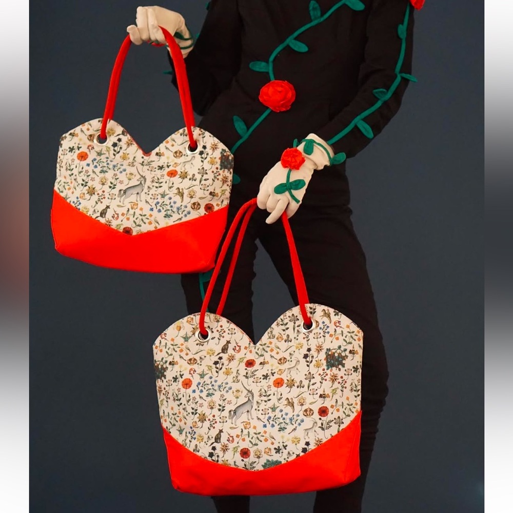🌹 Samantha Pleet 🌹 Illuminated Unicorn Tapestry ✨ Heart Purse - Picture 2 of 5